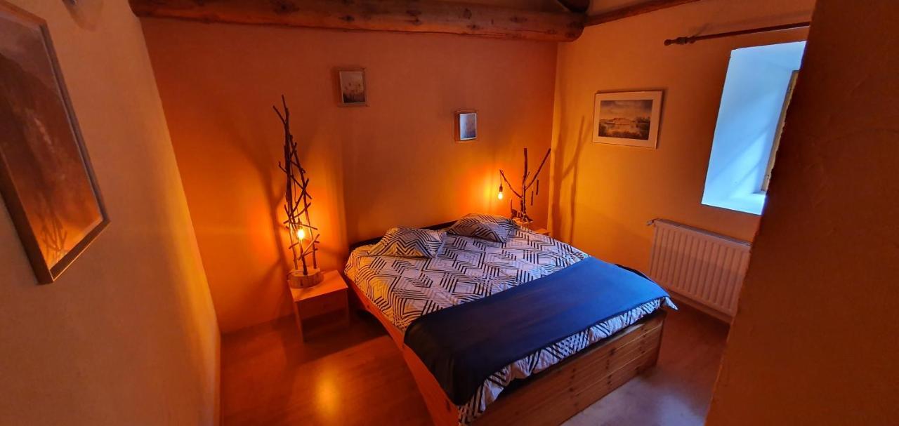 Aux Etoiles De Moranges Bed and Breakfast Saint-Germain-l'Herm Exteriör bild